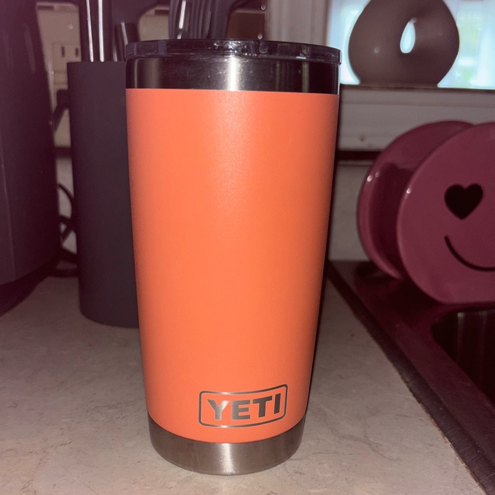 Coral yeti